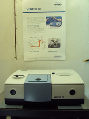 BRUKER VERTEX 70 MICHELSON ROCKSOLID INTERFEROMETER FTIR SPECTROSCOPY