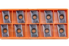 SHARS 10PCS APKT 1604 33 CARBIDE INSERT FOR ALLOY STAINLESS STEEL NEW !{