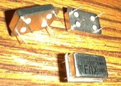 Lot of 25: FOX 24.000000 MHz Crystals