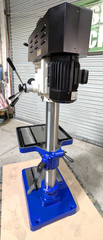 Vectrax Mill / Drill Machine 20" Swing 170 – 2000 RPM 220v 3ph *Scratch &a