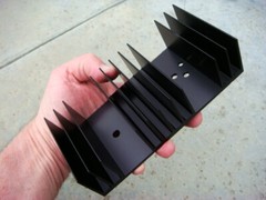 LOT (2) BLACK Anodized Heatsinks by AAVID THERMALLOY 6.1″ x 3.0 x 1.6″ – Unused