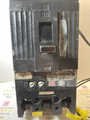 GE TFJ236200 BREAKER WSHUNT AND AUXILIARI 200A 600V 3PH USED