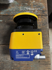 LIGHTLY USED Datalogic SLS-M5-0812 Safety Laser Scanner, DC Digital Output