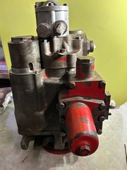 Sundstrand 22‑2028 Hydrostatic Pump IH 453 Hillside IH 67862C91 Series 22 OEM