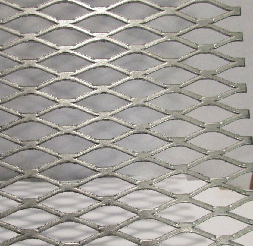 1/2″ x 16GA. 304 STAINLESS STEEL FLATTENED EXPANDED METAL 6″ x 6″