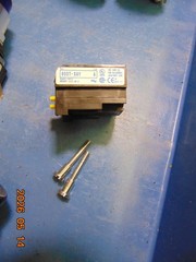 ALLEN BRADLEY 800T-XAY STACKABLE SEALED CONTACT BLOCK 1NO 1NC SERIES A