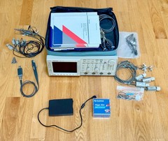 Tektronix TDS 754C 500MHz Oscilloscope 3 Channels with FET & Passive Probes