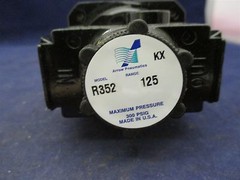 Arrow Pneumatics 9008 R352 Regulator new