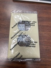 BOX OF 250 PASS & SEYMOUR LEGRAND TP8-I 1-GANG 1-DUPLEX IVORY WALL PLATE