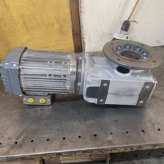 SEW-EURODRIVE KAF47 DRN80M4 1751/166 RPM 3PH 230/460 V 3.1/1.56 A Gearmotor