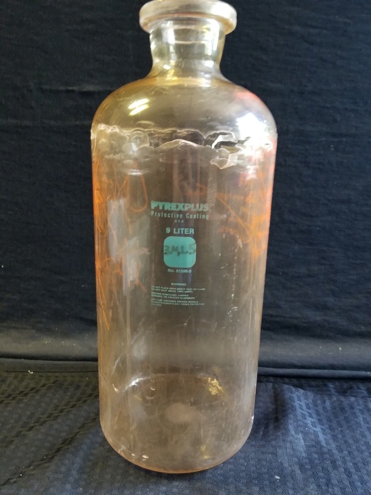 Corning PYREX PLUS Plastic Coated 9.5L 2.5 Gallon Solution Bottle Carboy 61596 B