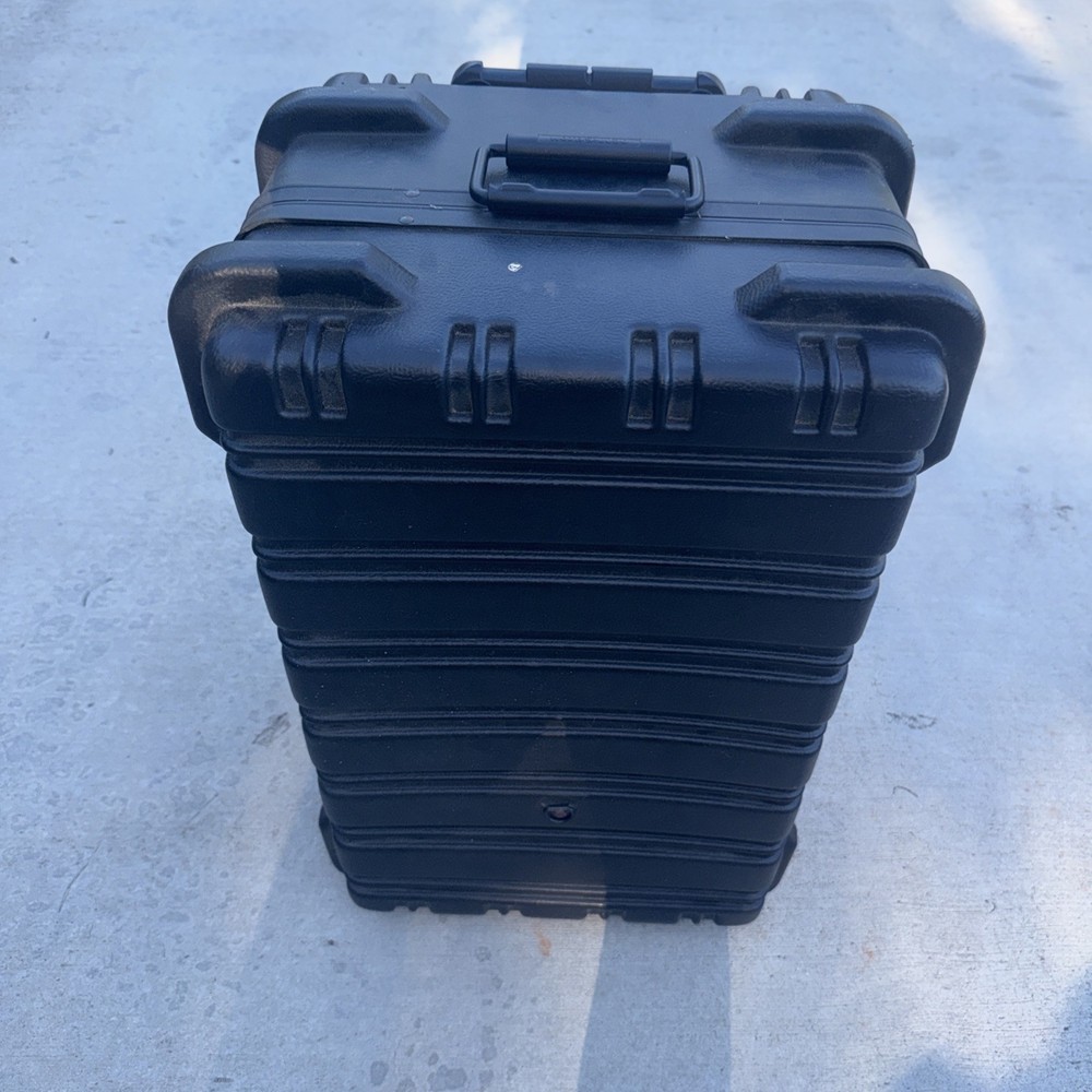 97-8735D – PLATT LUGGAGE – SUPER-SIZE TOOL CASE WITH WHEELS AND TELESCOPING HA
