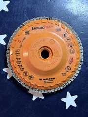 Two Walter 4-1/2” 40 Grit Spin-On Enduro-Flex 06B454 4.5″ X 5/8-11 2 Flap Disc