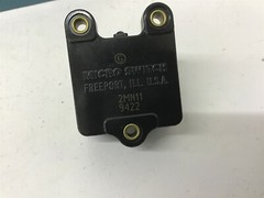 Micro Switch 2MN11 Partial Enclosure With Rat Tail