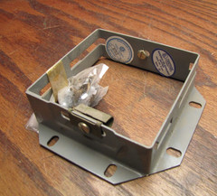 Square D LD44A 4″x4″ Square-Duct Wireway Hinge Screw Cover Panel Adaptor New