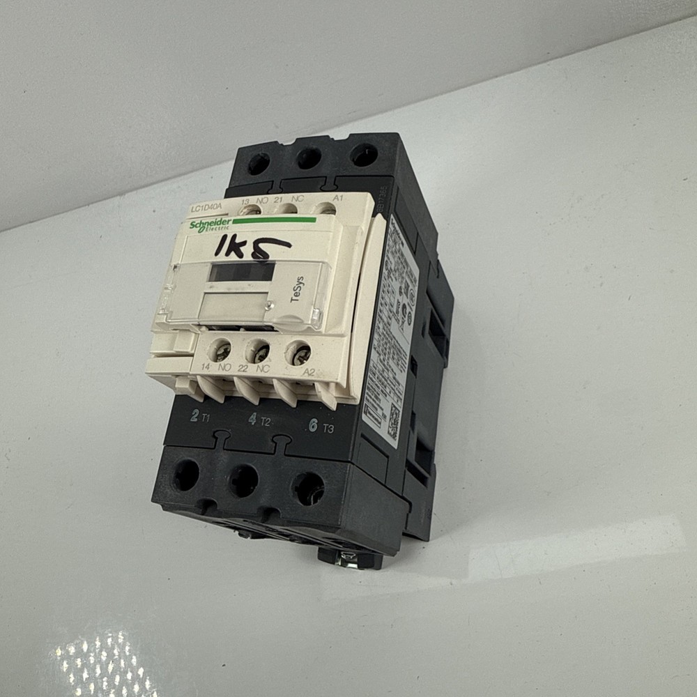 SCHNEIDER TESYS LC1D40A MAGNETIC CONTACTOR 3 POLE 50/60HZ