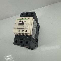 SCHNEIDER TESYS LC1D40A MAGNETIC CONTACTOR 3 POLE 50/60HZ