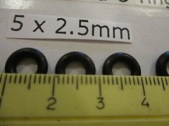5mm ID x 10mm OD x 2.5mm thick O-ring. Buna-70. Quan 5.