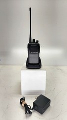 Vertex VX-261-G7-5 UHF 450-512 MHz 16 channel 5 Watt (Complete Kit)