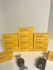 Vintage New Open Box Hubbell Inc #4710 Single Receptacle 15A X 11 20A X 1