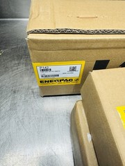 NEW Enerpac P142 + RSM100 RSM200 RSM300 Low Profile Cylinder Set in Case 30 Ton