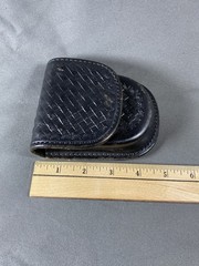 Don Hume C304 Black Basket Weave Leather Hand Cuff Duty Holster