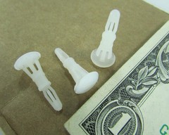 100 Essentra Snap-In Nylon PCB Circuit Board Supports Spacer Standoffs .375 .125
