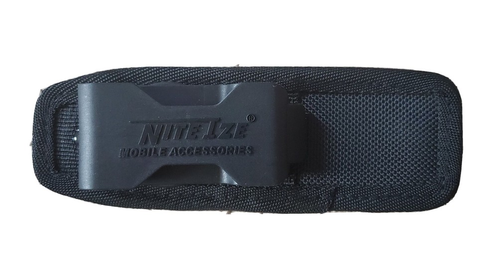 NITE-IZE LIGHT HOLSTER – BLACK UNIVERSAL FIT W/ ROTATING BELT CLIP