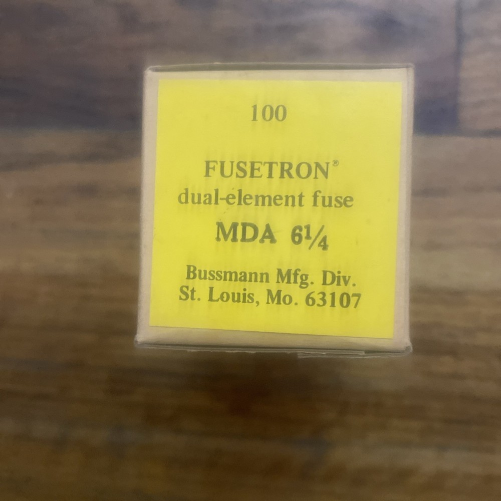 Buss Fuse Box Of 100 MDA- 61/4. MDA-6 1/4 Bussmann Ceramic