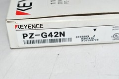 NEW Keyence PZ-G42N Sensor Square Reflective Cable Type, NPN