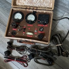 Vintage Portable Electrical Test Box Voltmeter Ammeter Experiment Field Test Kit