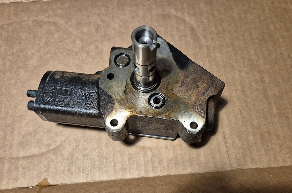 Sauer Danfoss M46 pump Hydraulic Displacement Control HDC 11013630 MCV108C3015