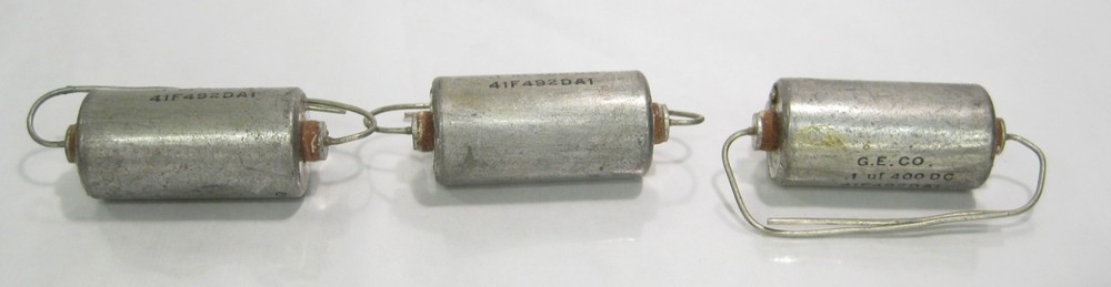 Vintage GE Company .1 uf 400 DC Model 41F492DA1 Capacitor Lot of 3 Surplus