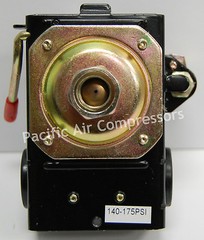 69JG109835 DEVILBISS PRESSURE SWITCH 140 PSI-175 PSI SINGLE PORT UNLOADER VALVE