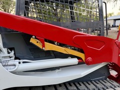 2022 TAKEUCHI TL12R2 SKID STEER LOADER – JOYSTICKS – BACKUP CAM – HUGE MACHINE!!