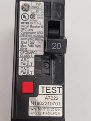 GE General Electric THHQL1120DF Plug-IN Circuit Breaker 20A 1P 120V Dual Functio