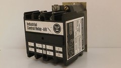 WESTINGHOUSE INDUSTRIAL CONTROL RELAY 10AMPS/600VAC AR420W