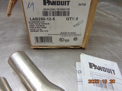 *LOT OF 5* PANDUIT LAB250-12-5 ALUMINUM LUG 2-HOLE TONGUE – 250 MCM 1/2″