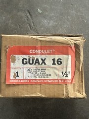 Crouse-Hinds GUAX16 1/2″ Guax Conduit Body & Cover- Comes As Shown