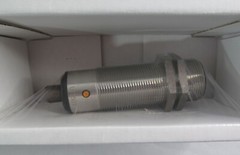 IFM UIT501 UIA03500E1KG/IO-LINK/US ULTRASONIC REFLEX/ DIFFUSE REFLECION SENSOR
