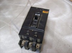 #68) GE Genuine 90 AMP Electric Breaker TF136090 ? UNSURE OF PART NUMBER