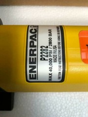 Enerpac P2282 Two-Speed High Pressure Hydraulic Hand Pump 2800 Bar/40,000 Psi