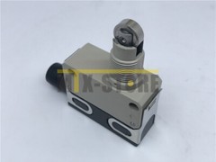 1pcs New IN BOX Omron Brand New Limit Switch D4E-1A10N