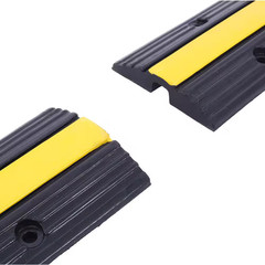 6600 Lbs. Load Capacity 1 Channel Rubber Cable Protector Ramp Rubber Speed Bumps