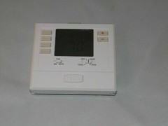 Pro1 IAQ T721 Digital Non-Programmable Thermostat Single Stage – USED