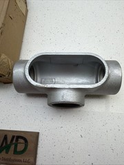 NIB – Crouse Hinds – T87 – 3-Inch T-Shaped Form 7 Conduit Outlet Body