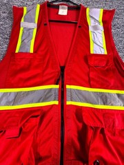 Uline Safety Work Vest Mens XL Red Sleeveless High Visibility Reflective Utility