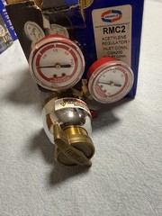 Uniweld RMC2 Acetylene Regulator Inlet CGA200 Outlet A LH 2-15 PSI