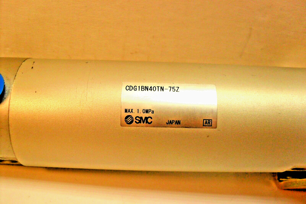 SMC CDG1BN40TN-75Z DOUBLE ACTING, 40MM Bore x 75mm Stroke, w/ Nice Bracket