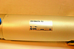 SMC CDG1BN40TN-75Z DOUBLE ACTING, 40MM Bore x 75mm Stroke, w/ Nice Bracket